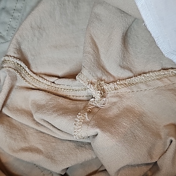 NEW STYLE & CO TAN TUMMY CONTROL CAPRI PANTS - Picture 7 of 11